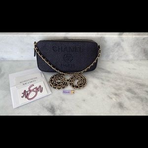 ❌SOLD❌CHANEL Deauville WOC